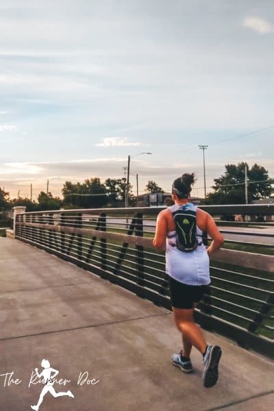 tips for running with aonijie hydration vest in summer